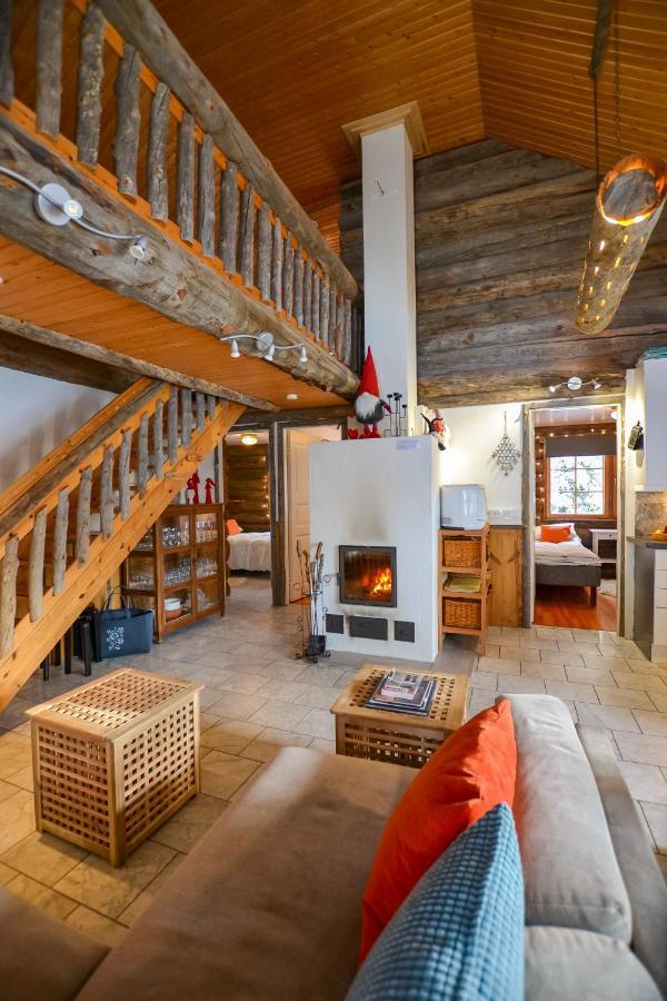 Ylläshilla Cottage Äkäslompolo Esterno foto